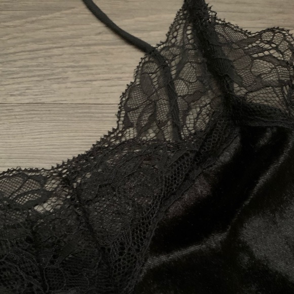 Last one! Final price Lace Cami Velvet Sexy Black - Picture 4 of 10